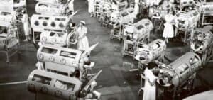 iron-lung-2
